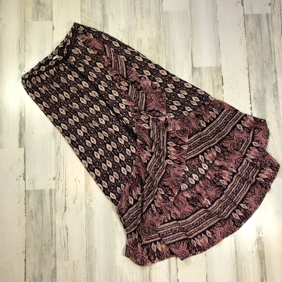love, Fire Dresses & Skirts - 🦄Love Fire Ruffle Print Skirt Sz: Sm